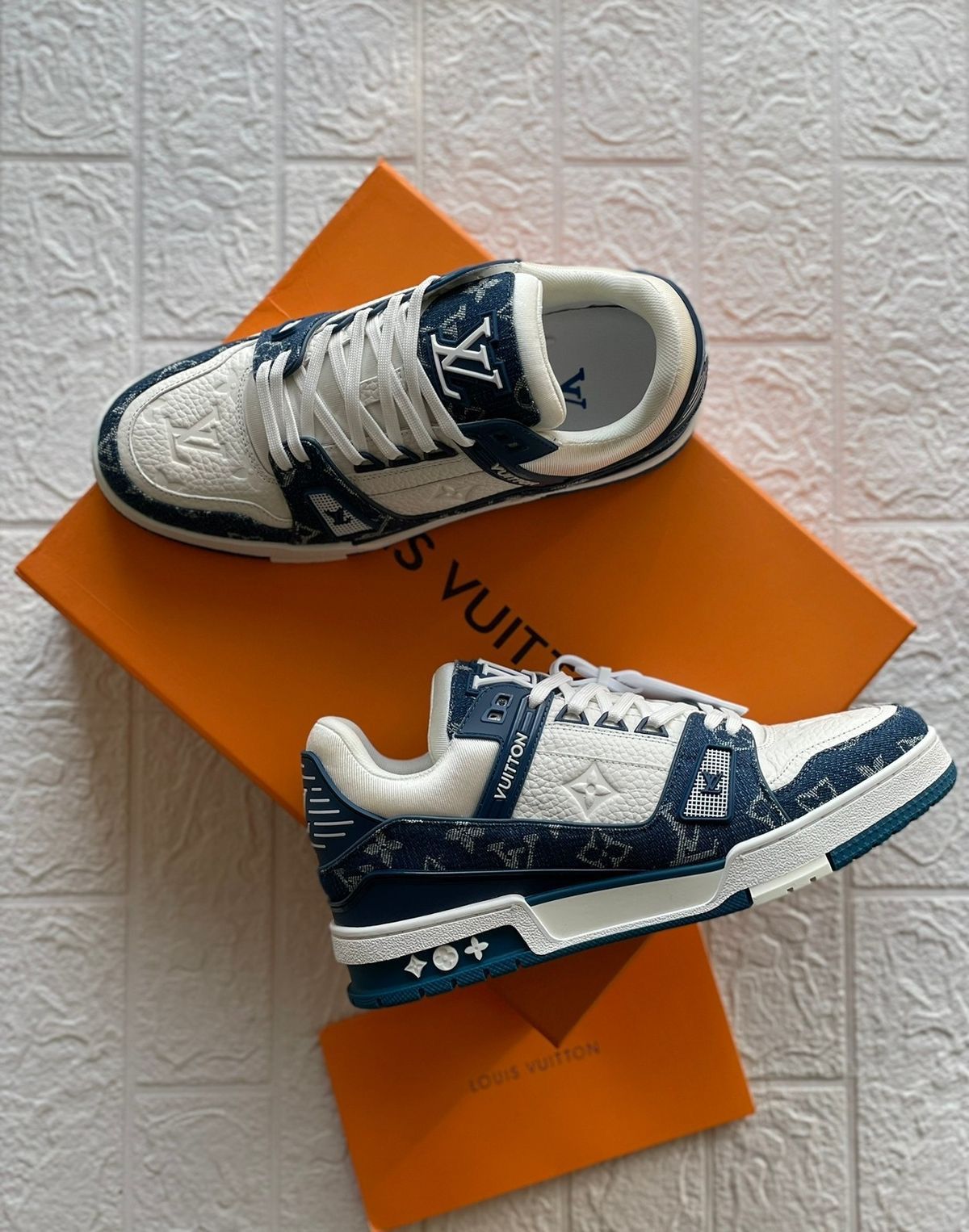 LV Trainer Sneaker